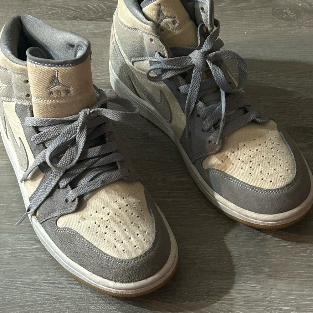 Jordan Sneakers in Cream and Gray - Picture 5 of 6